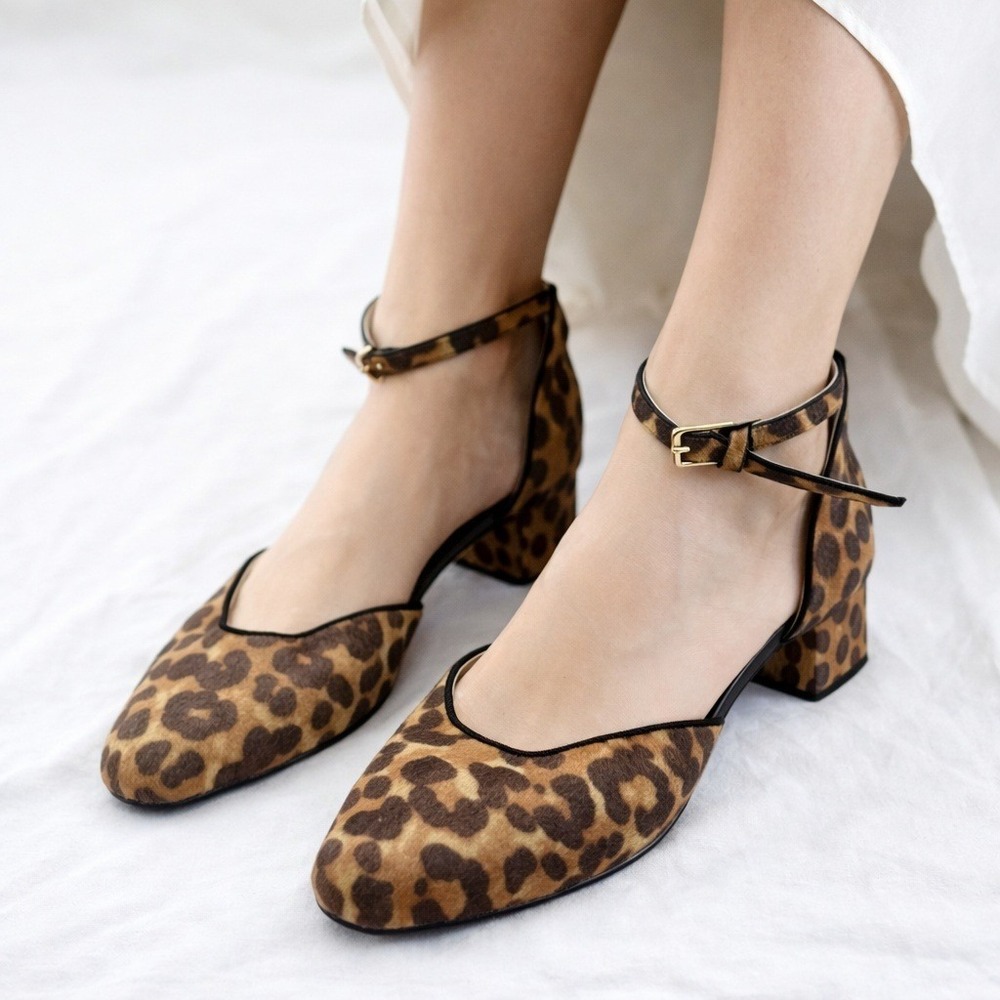 Leopard Print Block Heel Ankle Strap Sandals Size 9.5M CAbi Kiki